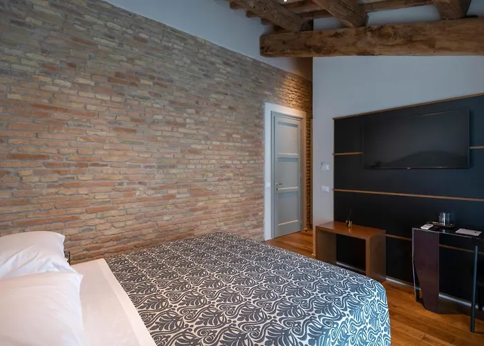 Sei Sequoie Nature&charme