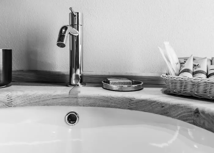 Sei Sequoie Nature & Charme